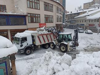 Karla mücadele ekibinden vatandaşlara uyarı
