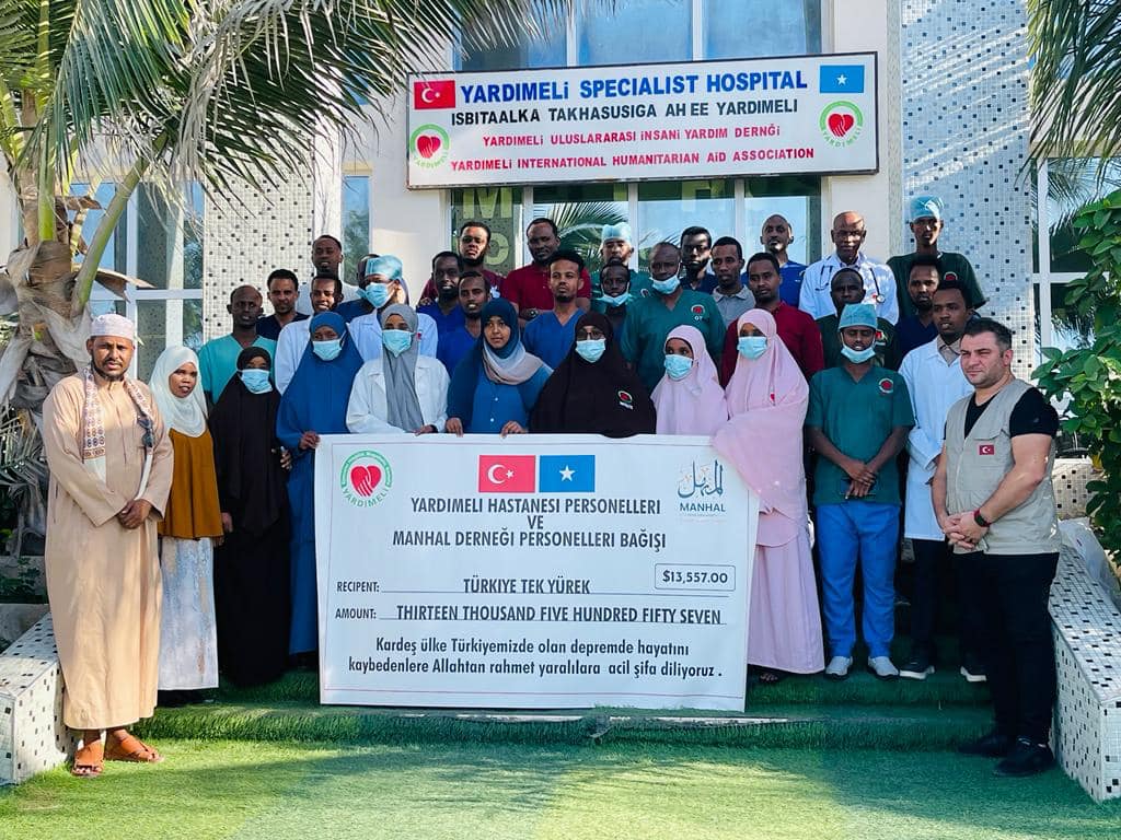 Somalideki Menhal ve Yardımeli Hastanesi personellerinden anlamlı yardım