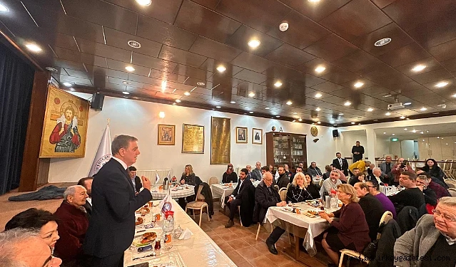 Cumhur İttifakı Adayı Ali Talip Özdemir, Bakırköy Aya Yorgi Rum Ortadoks Kilisesi'ni ziyaret etti