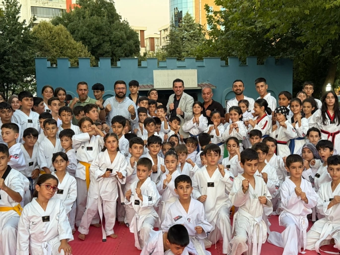 Diyarbakır’da Taekwondo Kuşak Takma Töreni Coşkusu
