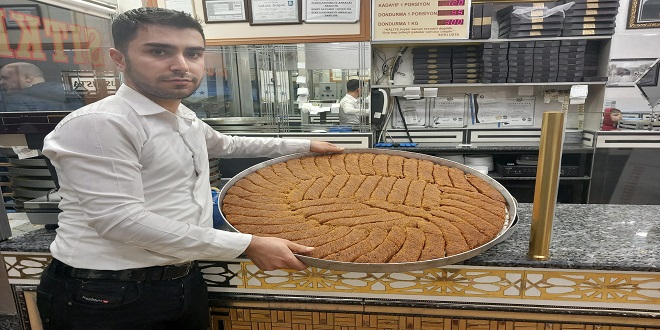 Diyarbakırlılar Ramazan Bayramı'nı Sıtkı Usta'nın tatlılarıyla tatlandıracak