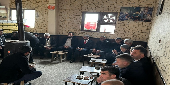 Eğil Belediye Başkanı Seydaoğlu, vatandaşlarla bayramlaşma töreninde buluştu