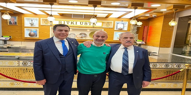 Eski Bakan ve Şimdi AK Parti Milletvekili Mehmet Salim Ensarioğlu, Oğlu Vecdin Ensarioğlu ile Çukurambar Sıtkı Usta Şubesi’ni Ziyaret Etti