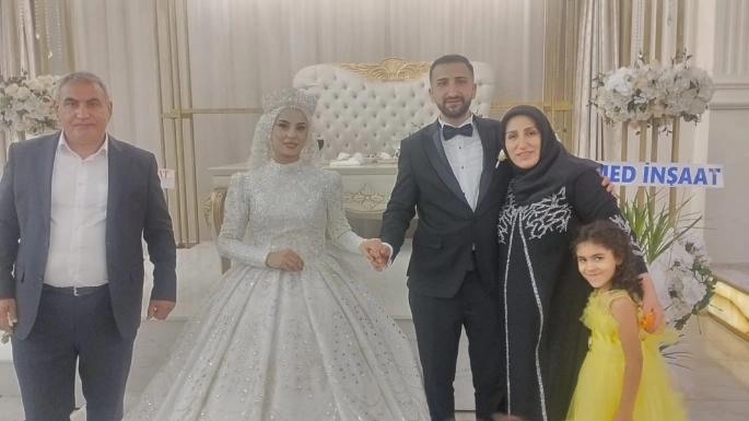Özdemir ve Çelik Ailelerinin mutlu günü