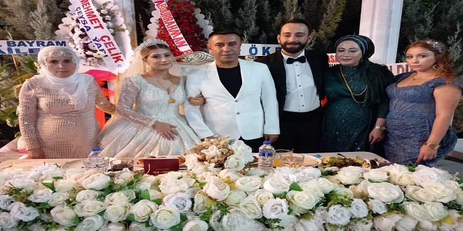 Pekdemir ve Kaçmaz ailelerinin Mutlu günü