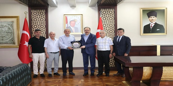 Siirt Vakfı Diyarbakır Şube Başkanı Adnan Öktüren'den Vali Kızılkaya’ya Ziyaret