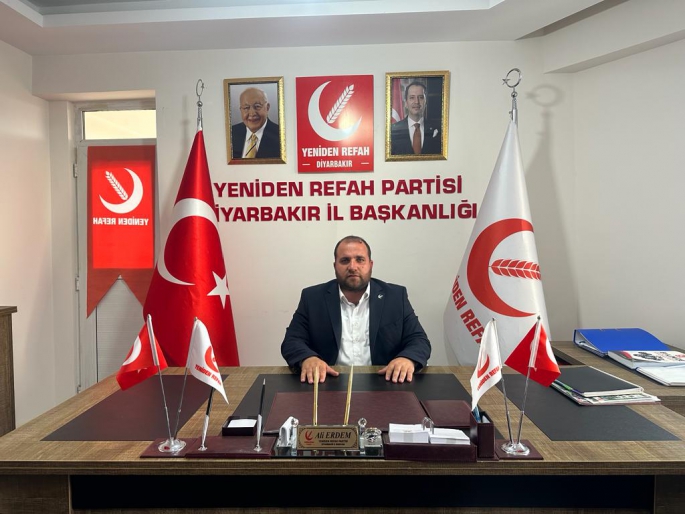 Yeniden Refah Partisi Diyarbakır İl Başkanı Ali Erdem, Amedspor'un TFF 2. Lig zaferini içtenlikle kutlayarak, Diyarbakır halkının desteğini vurguladı.